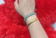 安检丢了90克金手镯,安检手上的玉镯子要脱吗？