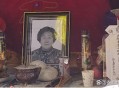 8旬老人被卡墙缝2天,8旬老人被卡墙缝2天后死亡