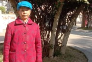 丧夫5年公婆劝再嫁,婆婆中年丧夫要住一起吗