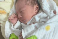 一婴儿一出生就15岁,15年出生的孩子几周岁了？