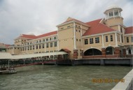 一家四口度假身亡,一家四口旅游签怎么在澳洲留下来？