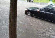 海南暴雨积水超1米,海南大面积雨水上线 局地有暴雨