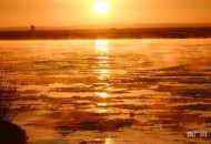 水煮黄河奇观出现,水煮黄河冒气泡的原因？