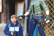 6岁男童枪射老师,迟到被记为缺席，高中生教室内枪指老师，对此你怎么看？