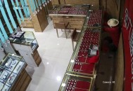 黄金盗窃案13人被捕 ,盗窃十三公斤黄金要判多久？