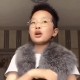 钟美美哭诉父亲家暴 ,鹤岗男孩“钟美美”删除视频背后经历了什么？