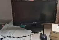 单位3亿购5台电脑,公司让员工自己买电脑要不要去？