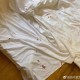 酒店被曝床单有血迹,为什么宾馆床单都有血迹？