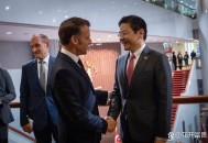 马克龙3日至5日访华,法国总统马克龙宣布4月访华，他为什么被人们称为“铁腕领袖”？