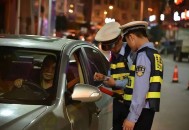 山东男子酒驾致8死,山东酒驾撞死人新闻