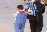 建议不让老人接送娃,建议不让老人接送娃吗