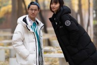 人大羽绒服卖断货,冬天开会穿什么衣服？