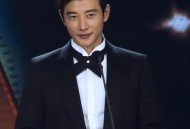 罗晋父亲离世,罗晋父亲离世了吗