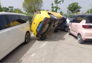 司机踩错油门致6伤,自动挡车踩错油门打火的后果? 司机踩错油门致6伤,自动挡车踩错油门打火的后果?