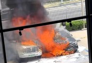 4S店火灾多车被烧,4s店发生火灾