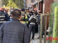男子持刀致2死潜逃,沈阳一超市员工因与顾客发生纠纷，持刀伤人致2死7伤，有哪些信息值得关注？