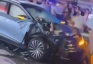 旅行遇车祸致1死4伤,旅行车祸事故赔偿