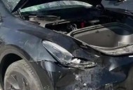 特斯拉失控冲上路边,特斯拉失控后续如何处理？