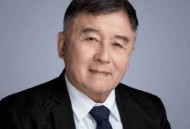 17岁任职公司董事长,ambc国际实业集团董事长是谁？