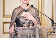 63岁妈妈模特出道,63岁妈妈模特出道视频