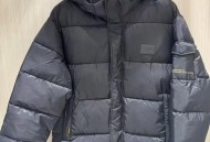 花4000买成本5元药,商场里一件四千多的羽绒服,真值吗?成本价大约是多少? 花4000买成本5元药,商场里一件四千多的羽绒服,真值吗?成本价大约是多少?