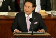 波兰驻乌使馆遭袭,波兰驻乌使馆遭袭视频