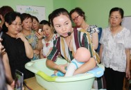 全球围观中国放假,孕婴店年关如何做活动？