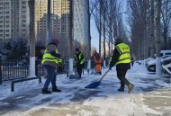 山东中西部积雪明显,山东下雪高速有人清理积雪吗？