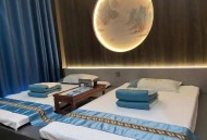 洗浴店女浴区现男子,三女子洗浴会所性侵年轻男子，致其丧失性功能，涉嫌何罪？