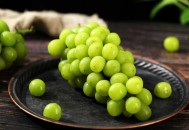 阳光玫瑰变阳光没贵,阳光玫瑰枝条长白毛能吃吗？