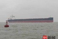 货船遇9级风浪困11人,一万吨的货船可以顶住多大的风浪？