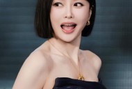 花20万整牙变地包天,秦岚有整牙吗？