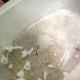 日学校午餐减少米饭,中学生午餐学校给的一盒饭中有？克米饭？