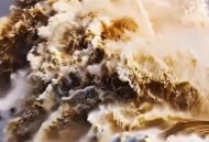 钱塘江现震撼月亮潮,钱塘江大桥是受月球引力吗？