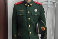 网购假军装冒充将军,上校肩膀上面5角星是什么铸造的？