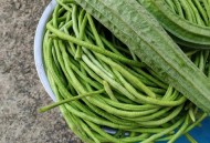 辣椒面疑现鼠头异物,老鼠咬东西将意味着什么？