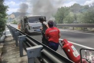 货车冲入市场致2人死,湘潭县一大货车冲进早市人群，冲撞碾压多人；目击者：十多人被卷入轮下，路上躺倒多人，司机被控制>>视频, 你怎么看？