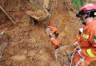 徒手救人手指被夹断,徒手救人手指被夹断了怎么办