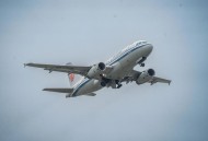 约6000架客机停飞,300架客机