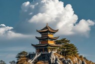 景区大门楼阁垮塌,20年的楼顶阁楼倒塌应该由谁负责？