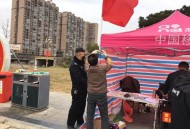 4万现金被大风刮飞,如何看待：“辽宁男子5千现金被大风吹跑，群众帮忙捡回4800元。”？