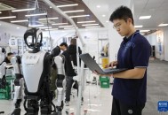 机器人踹工程师一脚,如何成为工业机器人应用工程师？