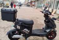 电瓶车180度翻转倒地,电瓶车180度翻转倒地怎么回事