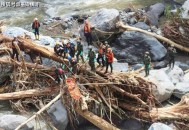 印尼洪灾已致1106死,印尼洪灾已致1106死亡人数