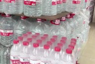 买过期水索赔1000元,刚去超市买了瓶过期的水，可以去找索赔吗？