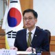 英国首相认错韩总统,在韩国人们下跪道歉很正常吗？