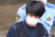 玩手枪失手击毙自己,女警花为什么4枪击毙在广州凶犯？