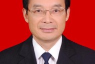 被骗百万卖家里3套房,汉阴百万悬赏嫌犯汤晓东非法敛财，上亿资金汇入个人账户，有受害者卖早餐攒下14万血汗钱投资被骗。你怎么看？