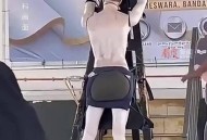 新加坡鞭刑执行画面,新加坡的鞭刑真的有那么痛吗？－怀疑中？