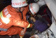 昆明列车撞人致11死,昆明火车相撞